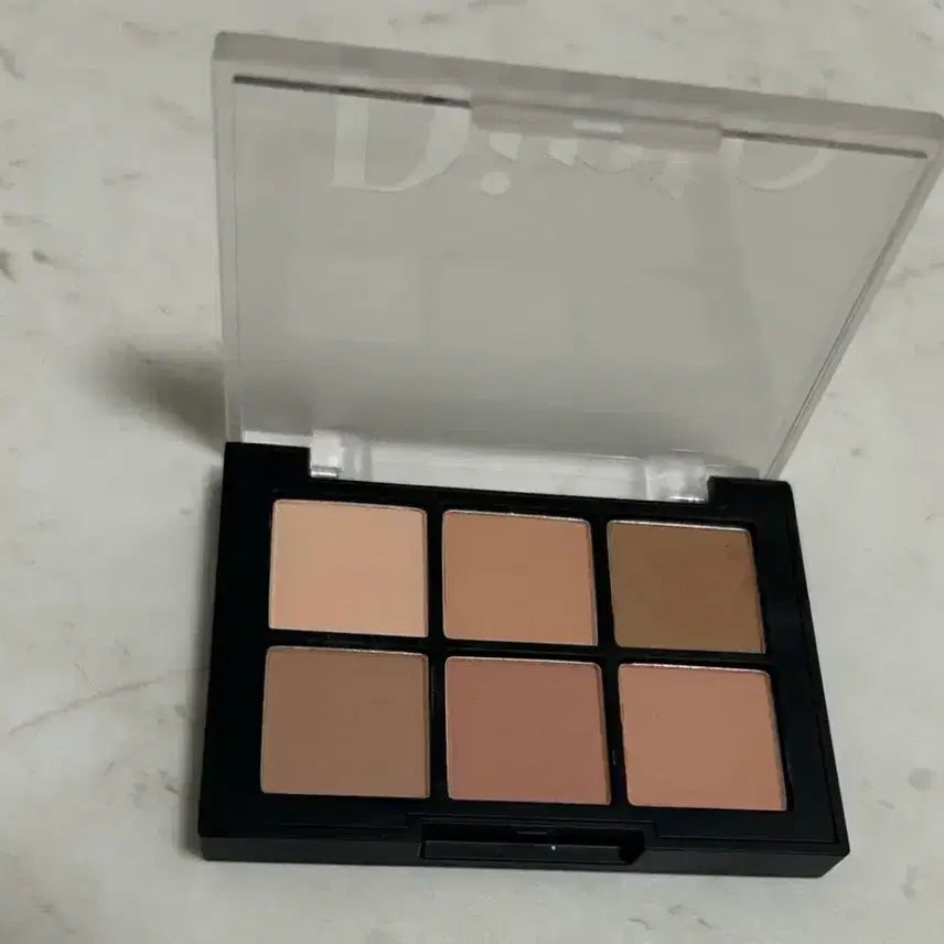 [BUNJANG] Dinto Jane Austen Shadow + Cosmetic Bundle / 딘토 제인오스틴 섀도우+ 화장품 일괄