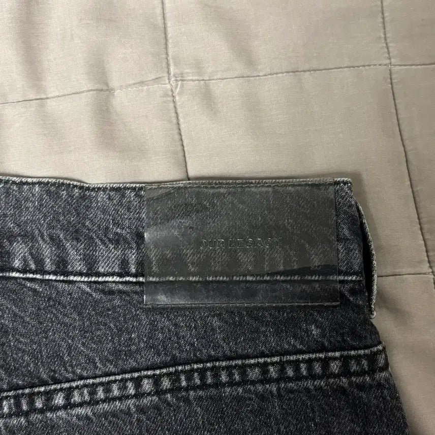 [BUNJANG] Our Legacy Third Cut Schmetzling Leather Patch Denim Jeans / 아워레가시 써드컷 슈메틀링 레더 패치 데님