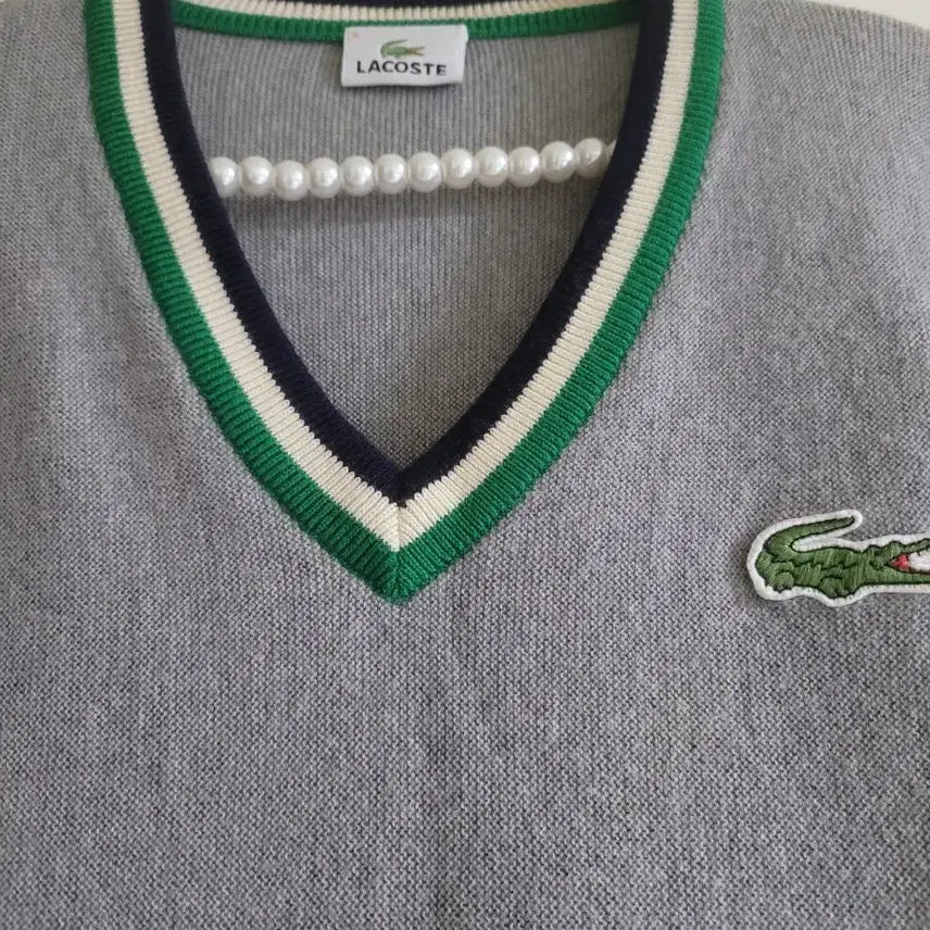 [BUNJANG] Lacoste V-Neck Knit Gray Wool Sweater / 라코스테 V넥 니트 그레이 울100 봄옷