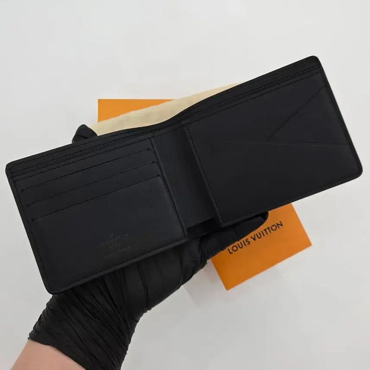 [BUNJANG] Louis Vuitton Shadow Multiple Bifold Wallet / 루이비통 신형 쉐도우 멀티플 반지갑