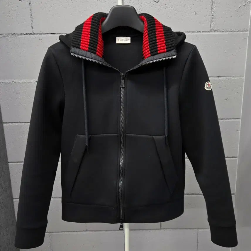 [BUNJANG] Moncler Neoprene Hooded Zip-up Jacket / 몽클레어 네오프랜 후드집업