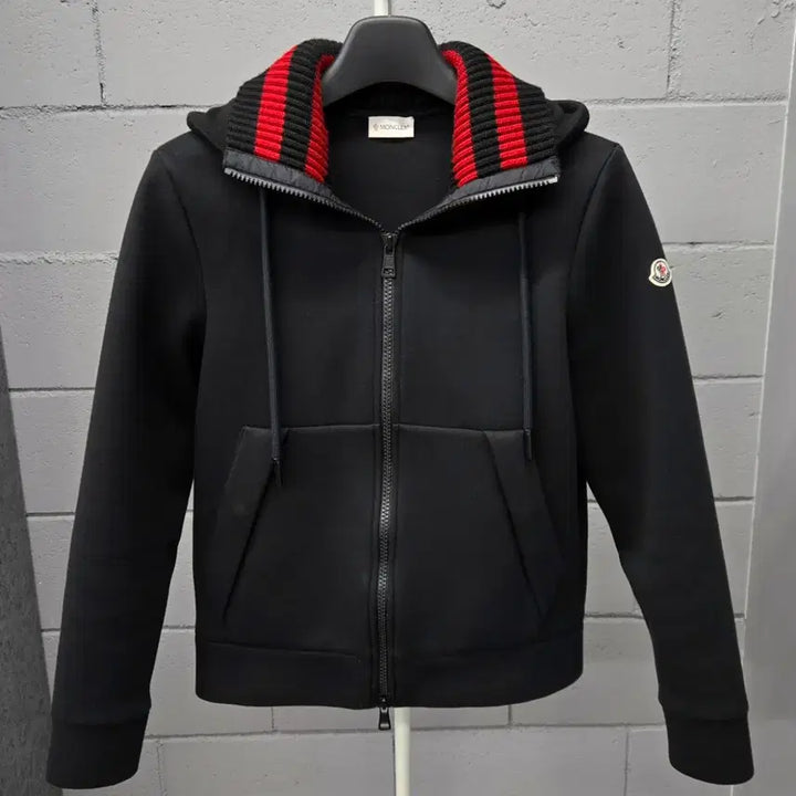 [BUNJANG] Moncler Neoprene Hooded Zip-up Jacket / 몽클레어 네오프랜 후드집업