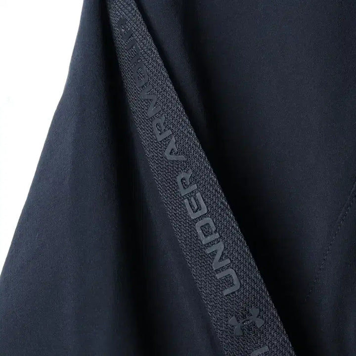 [BUNJANG] Under Armour Windbreaker Jacket / (XL-2XL) 언더아머 집업 바람막이 점퍼자켓 기능성 블랙-175B0