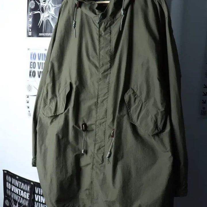 [BUNJANG] Outsanding Windbreaker Jacket / (L-2XL) 아웃스탠딩 집업 바람막이 점퍼자켓 피쉬테일-175BC