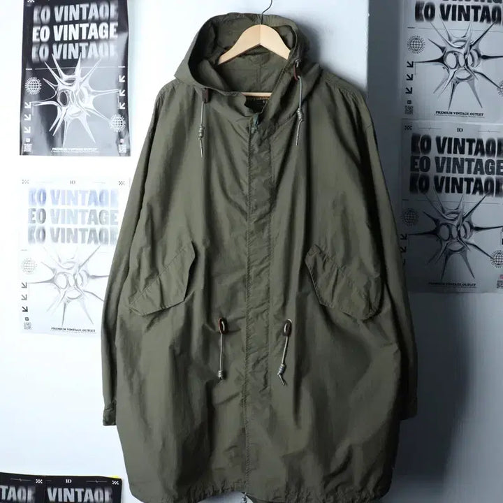 [BUNJANG] Outsanding Windbreaker Jacket / (L-2XL) 아웃스탠딩 집업 바람막이 점퍼자켓 피쉬테일-175BC
