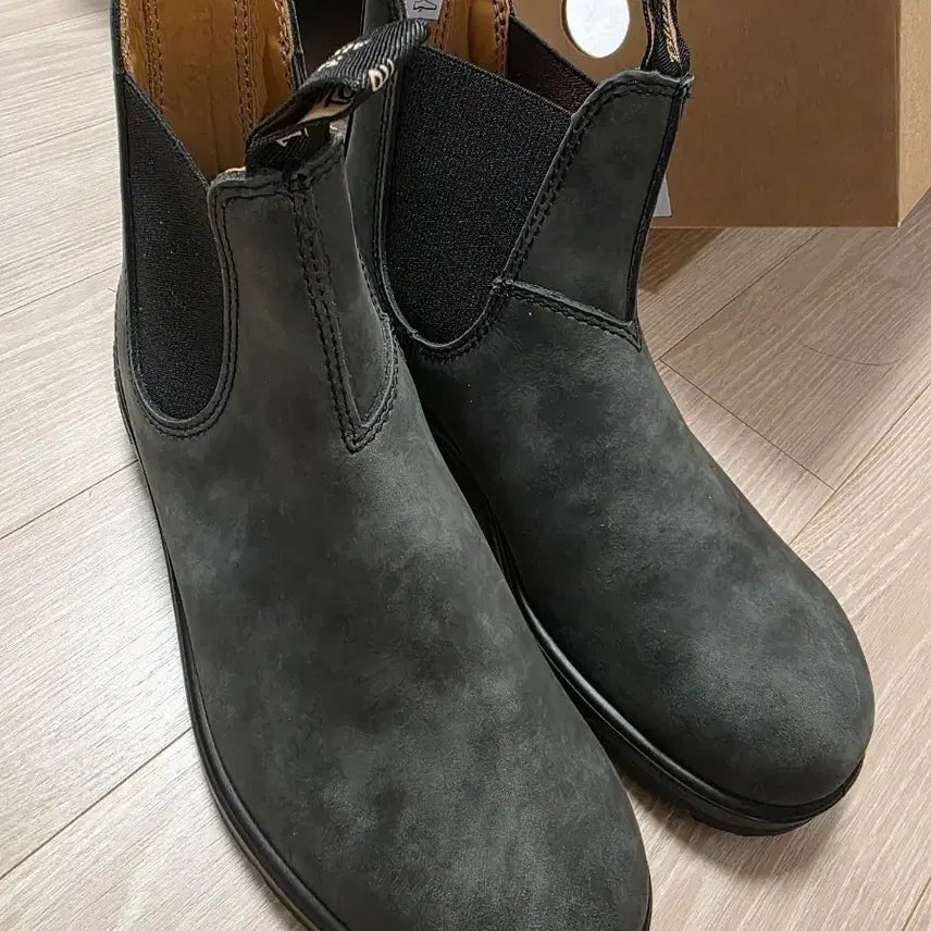 [BUNJANG] Blundstone Classic #587 Rustic Black Boots / 블런드스톤 Classic #587 러스틱블랙 UK 7.5 팔아요