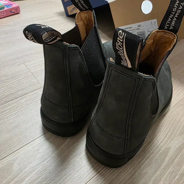 [BUNJANG] Blundstone Classic #587 Rustic Black Boots / 블런드스톤 Classic #587 러스틱블랙 UK 7.5 팔아요
