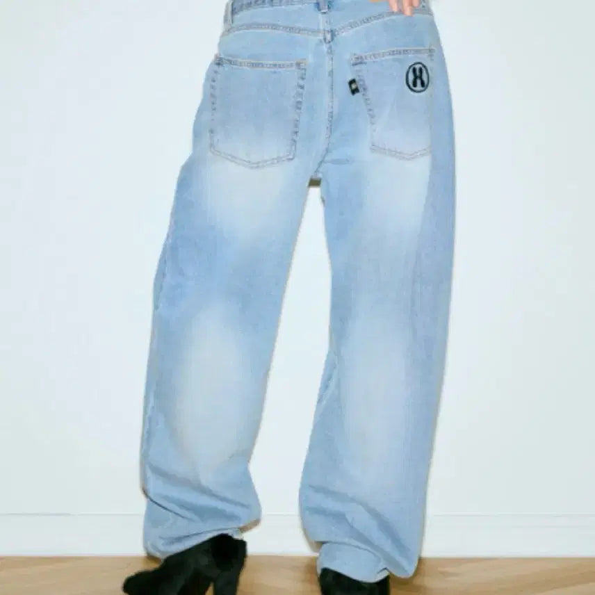[BUNJANG] The Mysterious Hotel Basic Denim Pants / 더미스테리어스호텔 HOTEL BASIC DENIM
