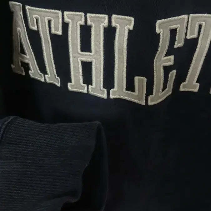 [BUNJANG] Russell Athletic Navy Sweatshirt 105 Size Oversized / 러셀 애슬레틱 네이비 맨투맨 105사이즈 오버핏 자연스러물빠짐