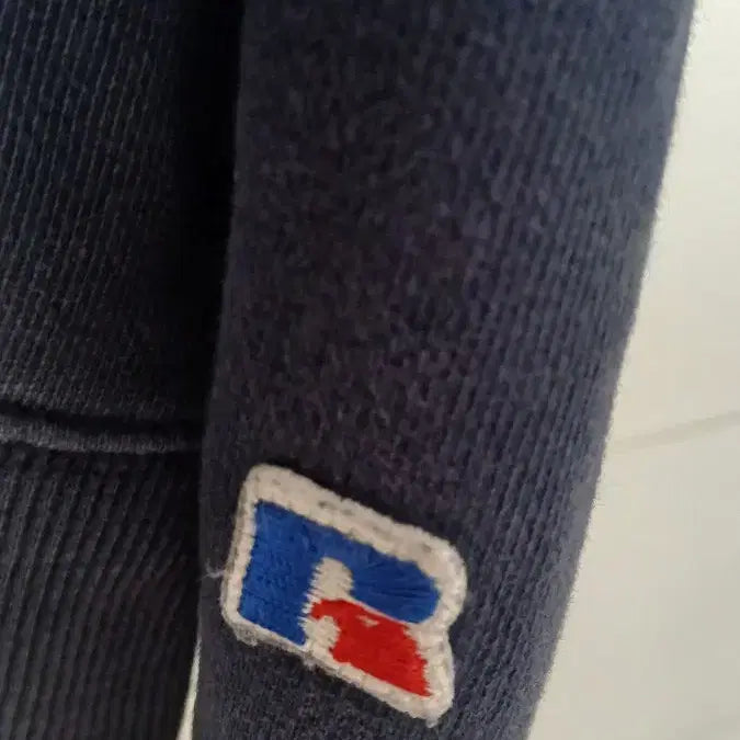 [BUNJANG] Russell Athletic Navy Sweatshirt 105 Size Oversized / 러셀 애슬레틱 네이비 맨투맨 105사이즈 오버핏 자연스러물빠짐