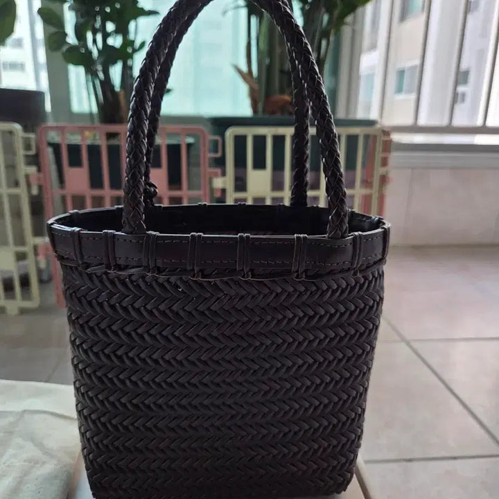 [BUNJANG] Atelier Twig Petite Tote Bag / 아뜰리에 트위그 프티 백