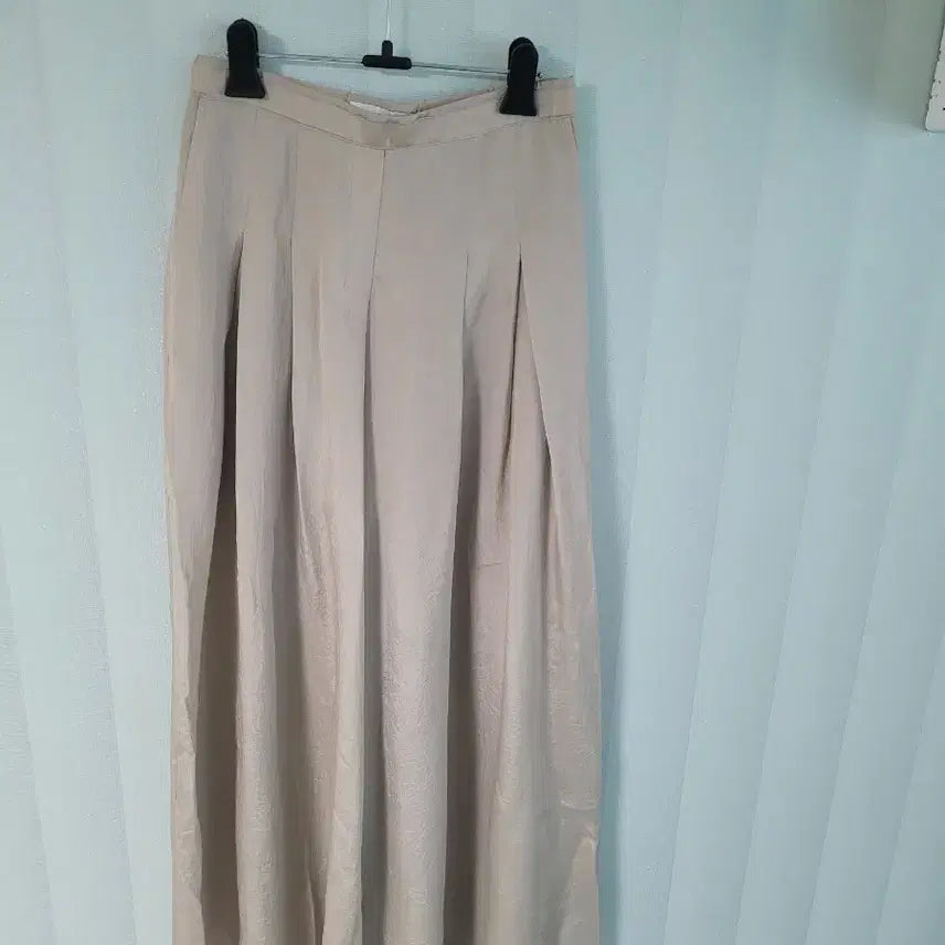 [BUNJANG] 24maim Pintuck Culotte Pants / 24마인 백팬딩 핀턱 퀼로트 팬츠44