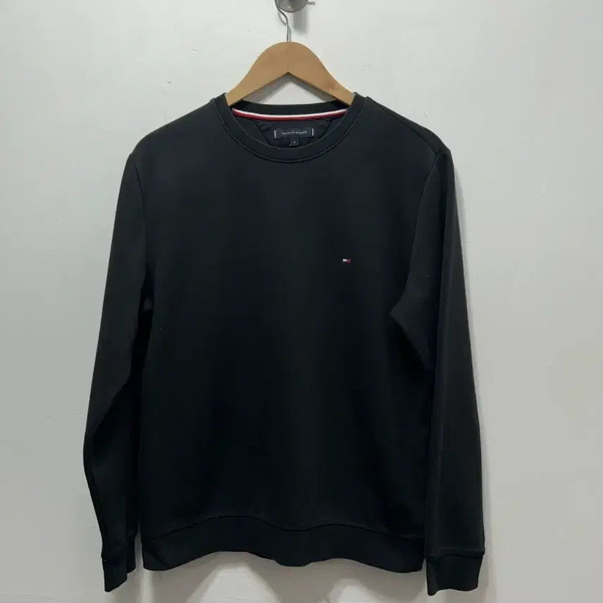 [BUNJANG] Tommy Hilfiger Black Sweatshirt L / 타미힐피거 블랙 맨투맨 티셔츠 L