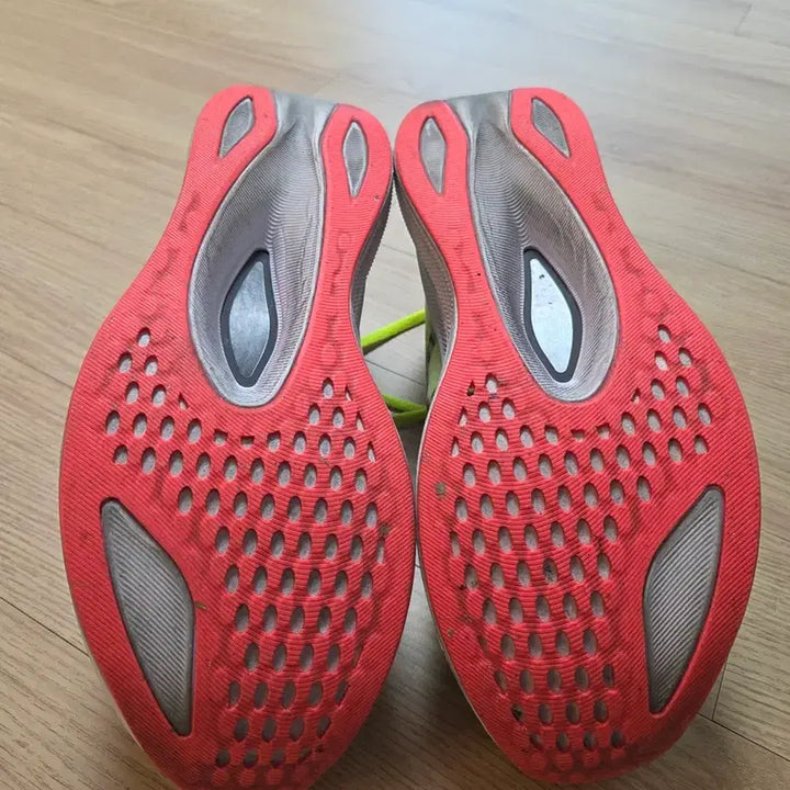 [BUNJANG] Asics Magic Speed 4 Safety Yellow Black Running Shoes / 270 2E) 아식스 매직스피드 4 세이프티 옐로우 블랙