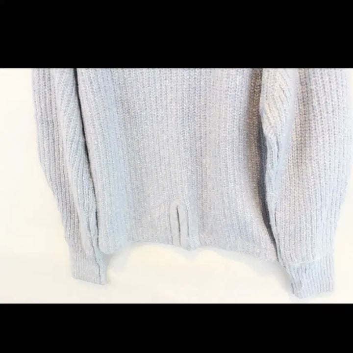 [SOLD OUT] a.v.v standard 하늘색 레글런 니트 M 스카이블루