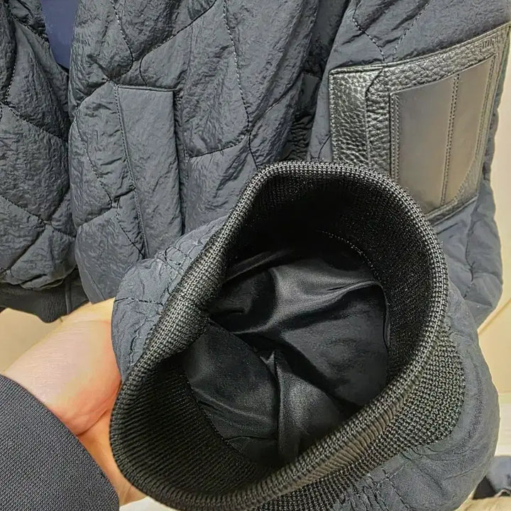 [BUNJANG] Juun.J Reversible Quilted MA-1 Bomber Jacket / 준지 / 22fw 퀼팅 리버시블 마원 / 48