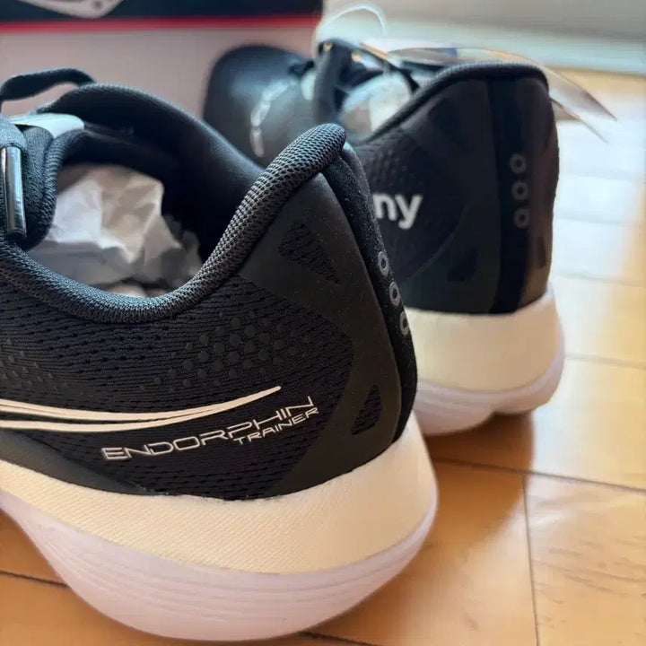 [BUNJANG] Saucony Endorphin Trainer Running Shoes / 써코니 엔돌핀 트레이너 275사이즈