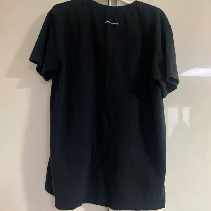 [BUNJANG] Black Printed T-shirt - Navy Logo Shirt / 개당)블랙 프린팅 티셔츠 네이비 로고치셔츠