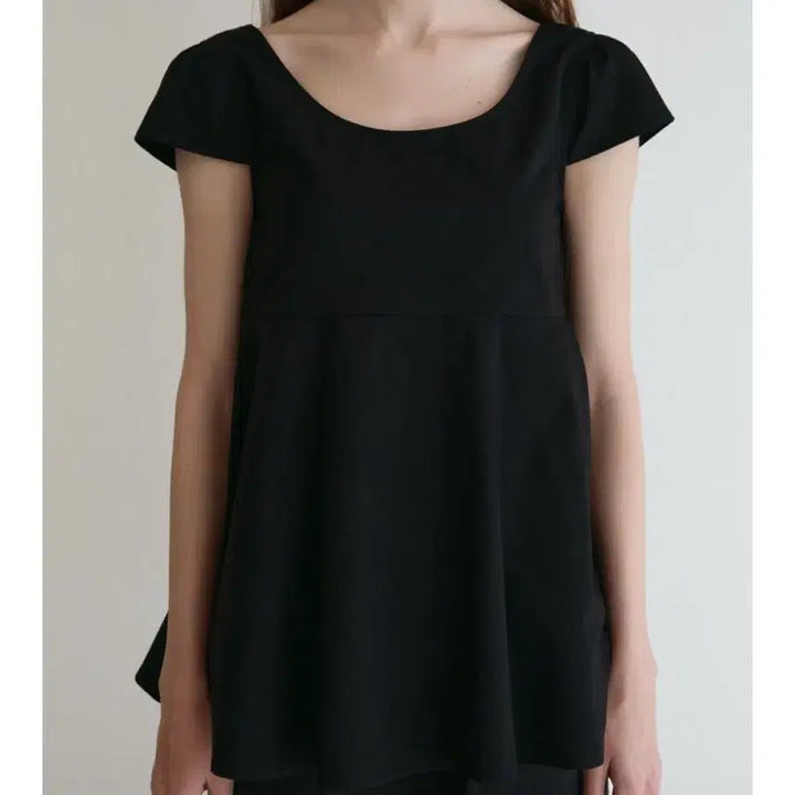 [BUNJANG] Sprinkle Crocus Lily Blouse Black / 스프링크로커스 릴리 블라우스 블랙