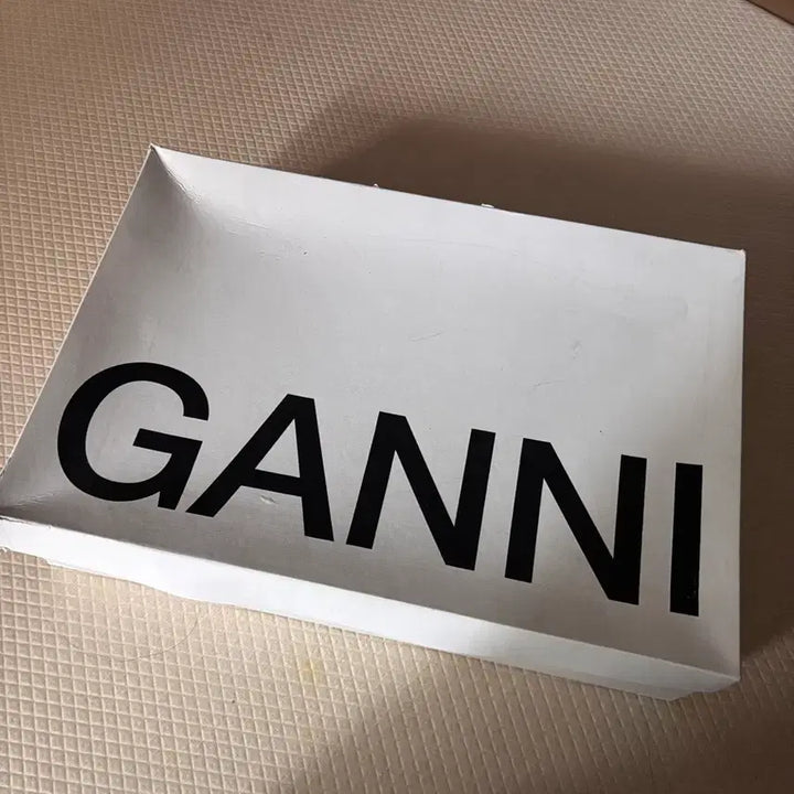 [BUNJANG] Ganni MC Leather Boots / GANNI 가니부츠 mc 미들 데미지 부츠 37 235