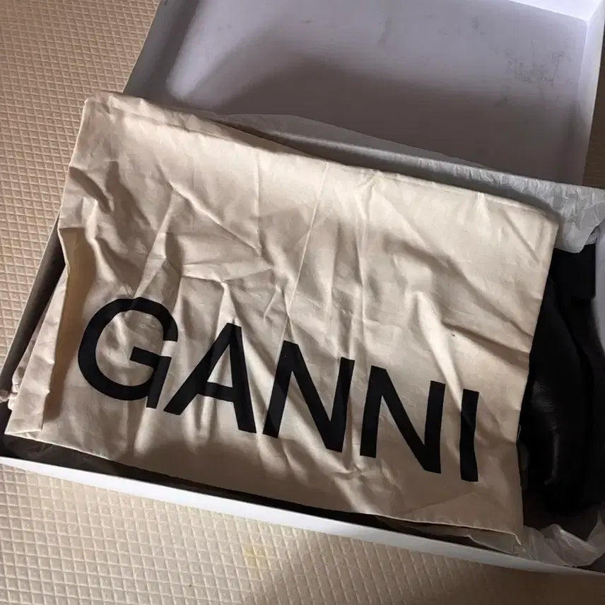 [BUNJANG] Ganni MC Leather Boots / GANNI 가니부츠 mc 미들 데미지 부츠 37 235