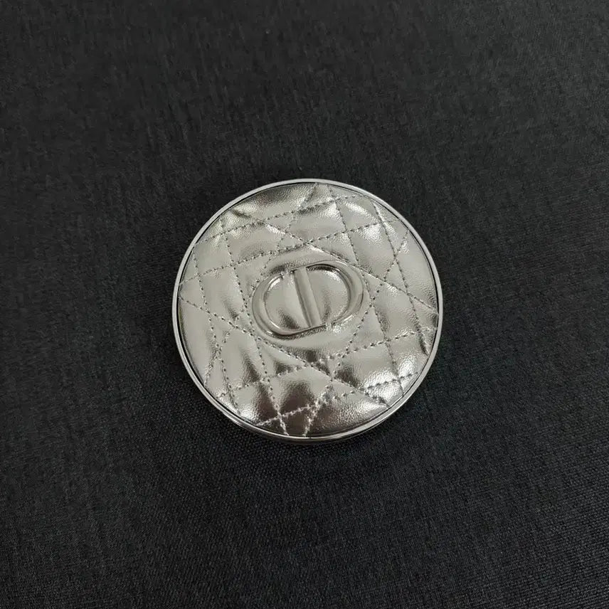 [BUNJANG] Dior Cushion Case / 디올 쿠션 케이스