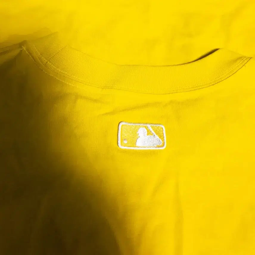 [BUNJANG] MLB LA Big Logo Basic T-shirt Mustard (M) / MLB LA빅로고 베이직 반팔티 머스타드 (M)