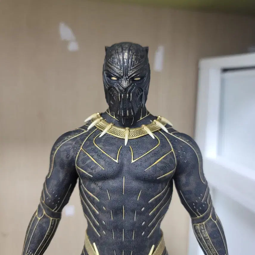 [BUNJANG] Hot Toys Killmonger Figure / 핫토이 블랙팬서 킬몽거 (박스 X)