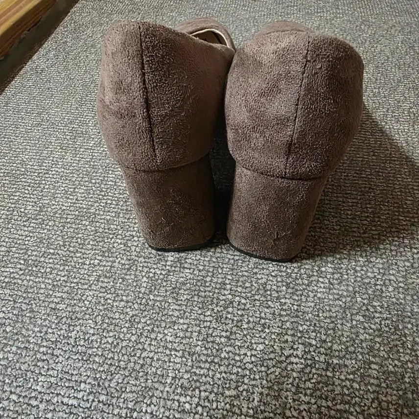 [BUNJANG] INTHESHU Comfort Suede Brown Pumps / INTHESHU COMFORT 스웨이드 브라운 펌프스힐