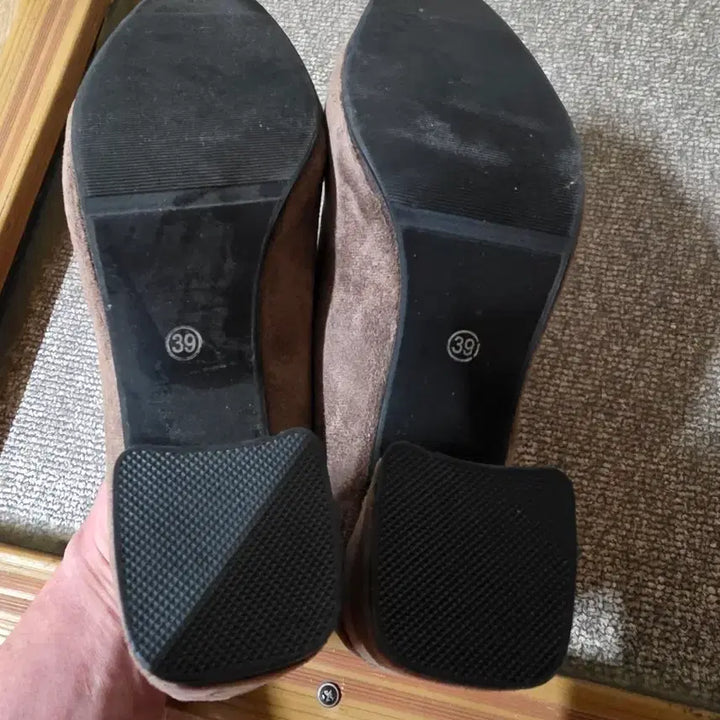 [BUNJANG] INTHESHU Comfort Suede Brown Pumps / INTHESHU COMFORT 스웨이드 브라운 펌프스힐