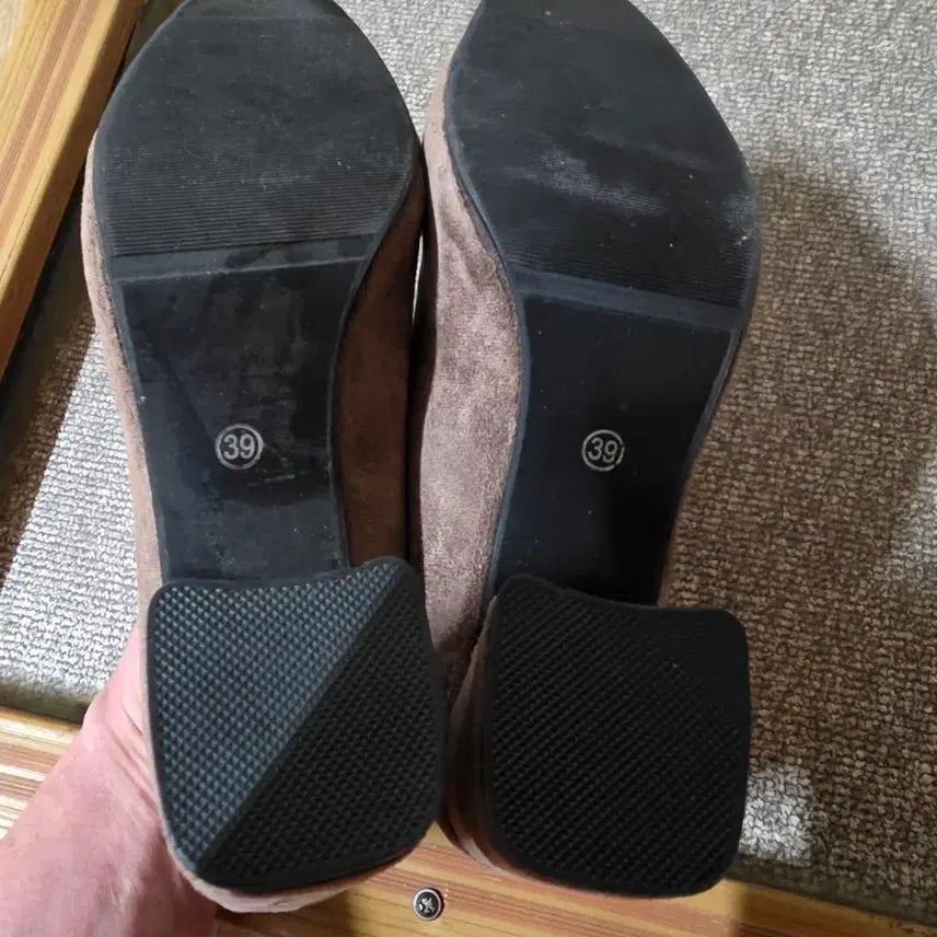 [BUNJANG] INTHESHU Comfort Suede Brown Pumps / INTHESHU COMFORT 스웨이드 브라운 펌프스힐