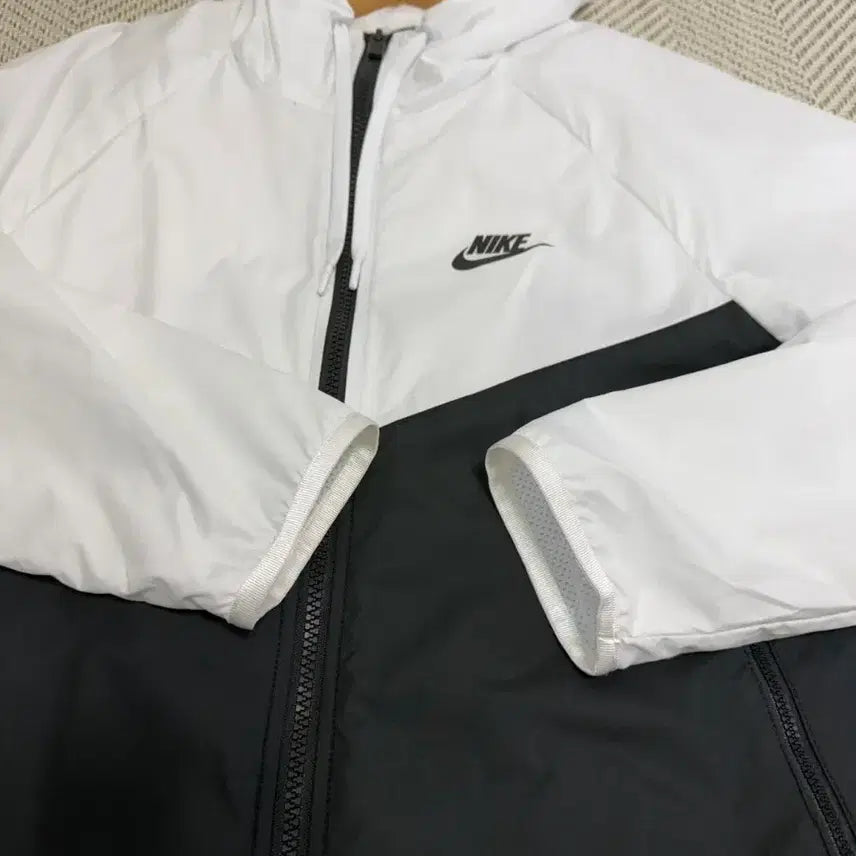 [BUNJANG] Nike Windrunner Windbreaker Jacket / 나이키 윈드러너 바람막이