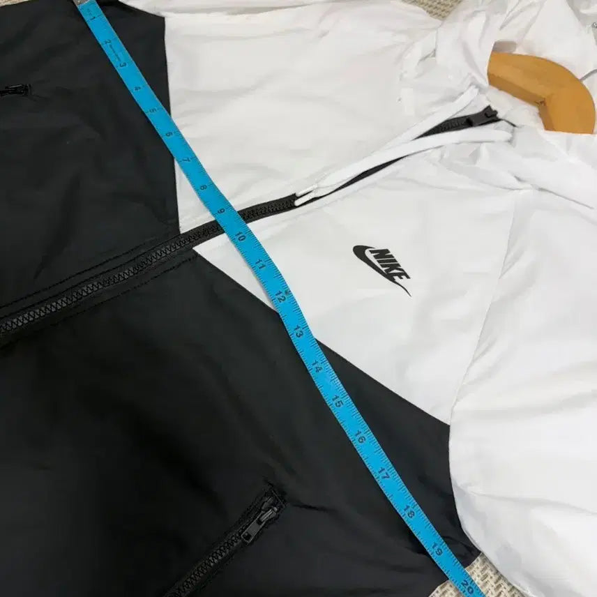 [BUNJANG] Nike Windrunner Windbreaker Jacket / 나이키 윈드러너 바람막이