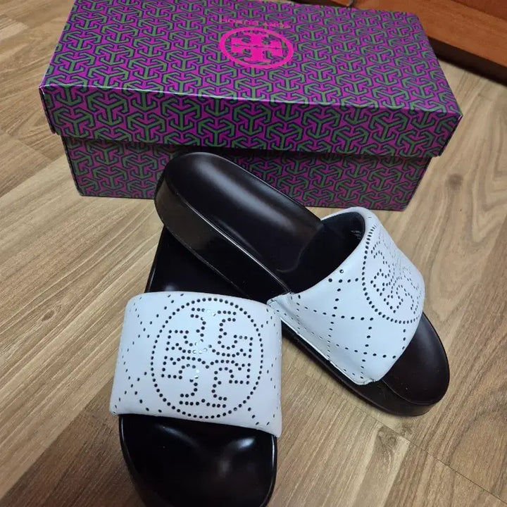 [BUNJANG] TORY BURCH Leather Slippers Sandals / TORY BURCH 토리버치 여성 가죽 슬리퍼 샌들