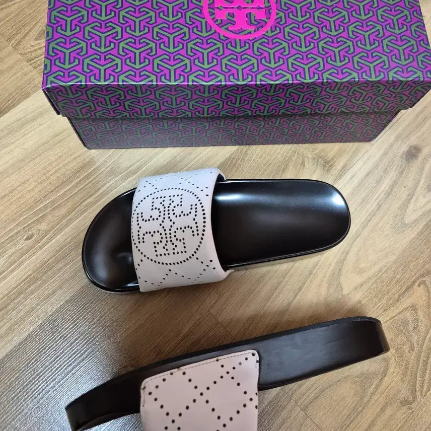 [BUNJANG] TORY BURCH Leather Slippers Sandals / TORY BURCH 토리버치 여성 가죽 슬리퍼 샌들