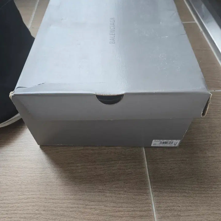 [BUNJANG] Balenciaga Speedrunner Black Sneakers (270) / 발렌시아가 스피드러너 블랙 스니커즈 (270)