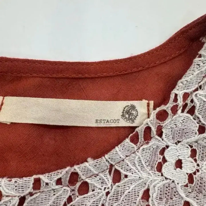 [BUNJANG] Brick Color Chiffon Lace Blouse / 브릭컬러 쉬폰 나시 블라우스 레이스 포인트 M/데이트룩 하객룩