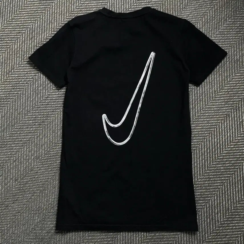 [SOLD OUT] 나이키 NSW 스우시 빅로고 반팔 티셔츠o 4541