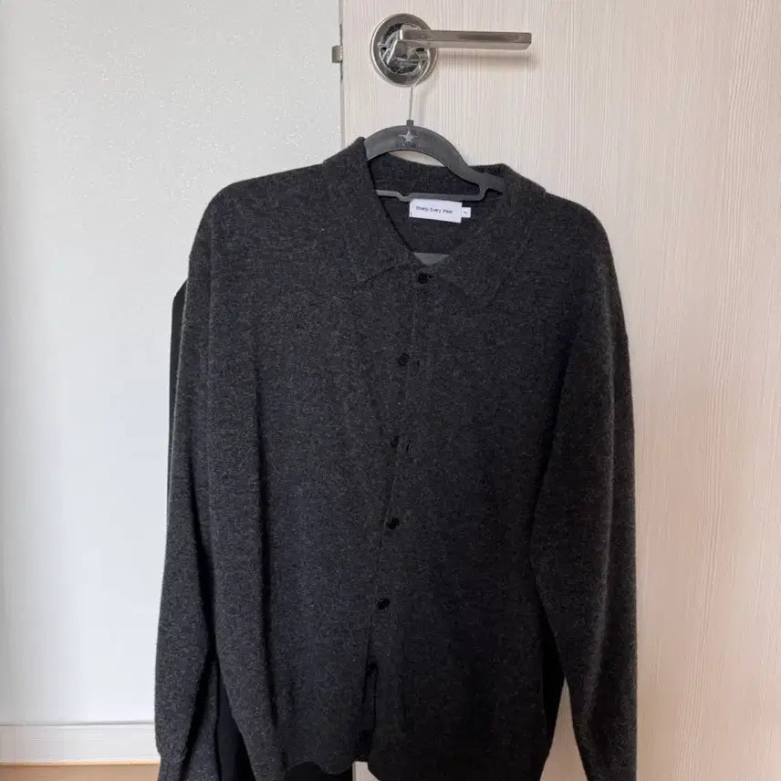 [BUNJANG] Steadyeverywhere Knit Cardigan / 스테디에브리웨어 니트 가디건