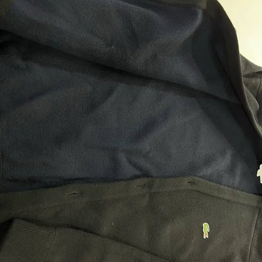 [BUNJANG] Lacoste Basic V-Neck Wool Cardigan Black / 라코스테 베이직 브이넥 울 가디건 블랙 AH460E-53N