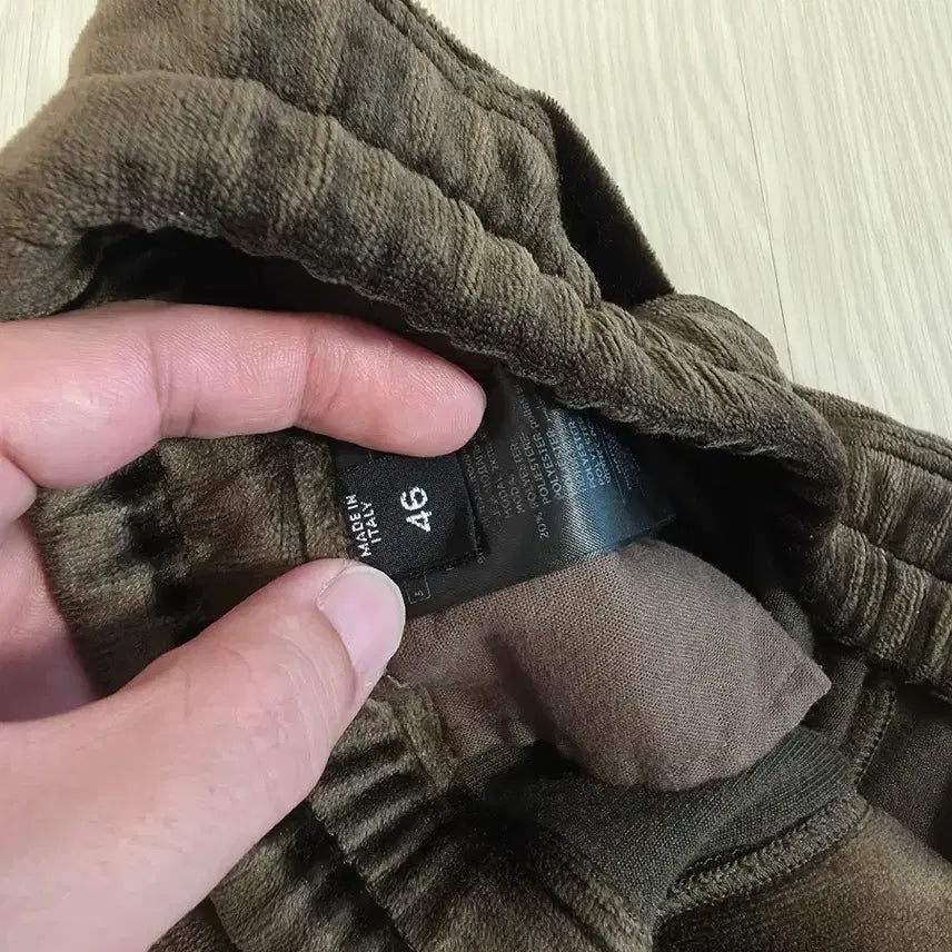 [BUNJANG] Tom Ford Velour Shorts / 톰포드 벨루어 숏팬츠