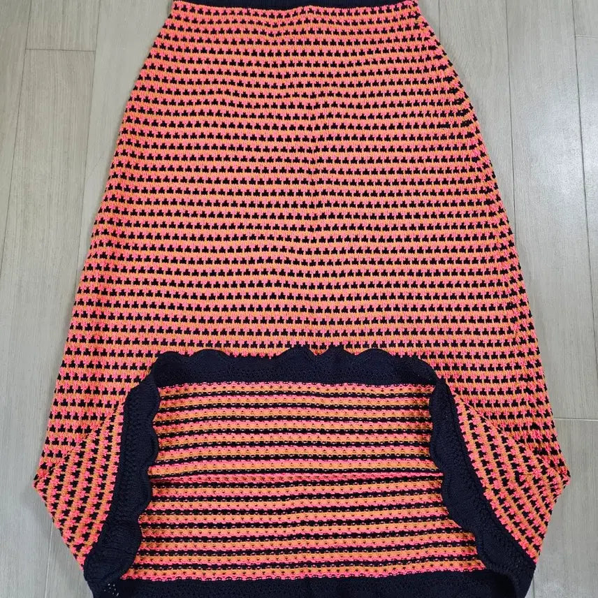 [BUNJANG] MANY MORE MONG Tweed Knit Two-Piece Set / [MANY MORE MONG] 매니모어몽 트위드 니트투피스 셋업 FREE