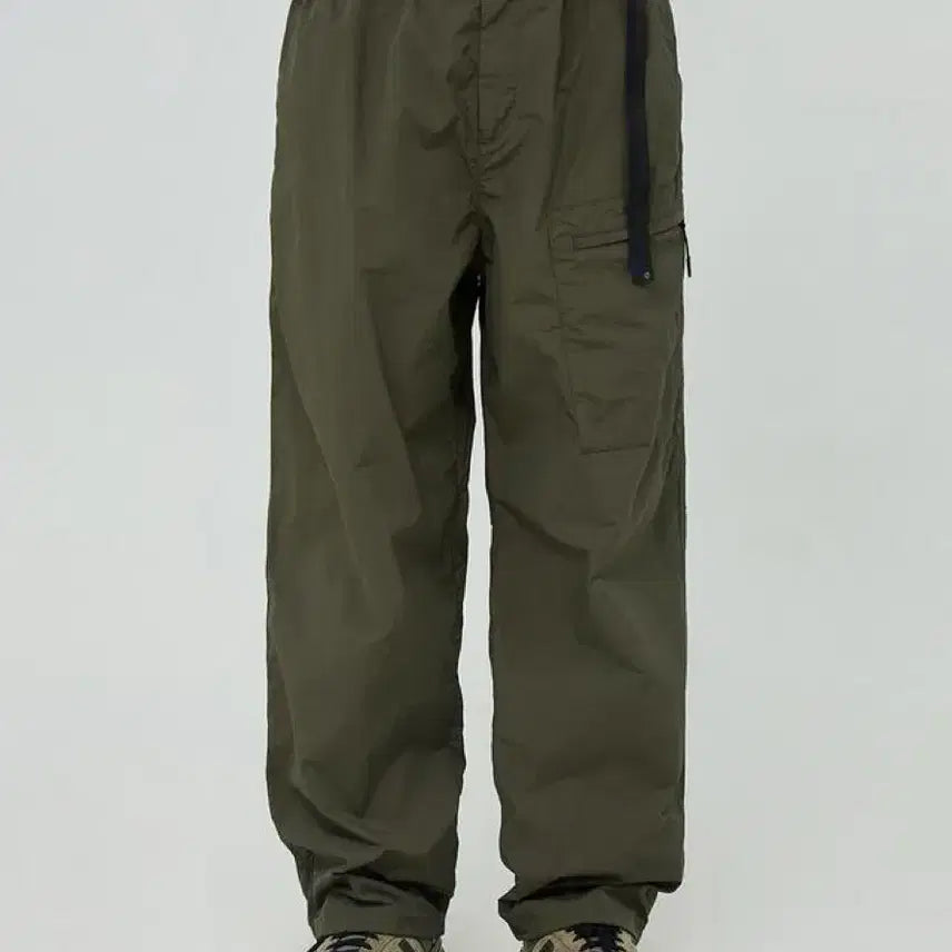 [BUNJANG] Moif SS25 Uniform Pants Olive Size 1 / 모이프 [SS25] 유니폼 팬츠 / 올리브 / Size 1