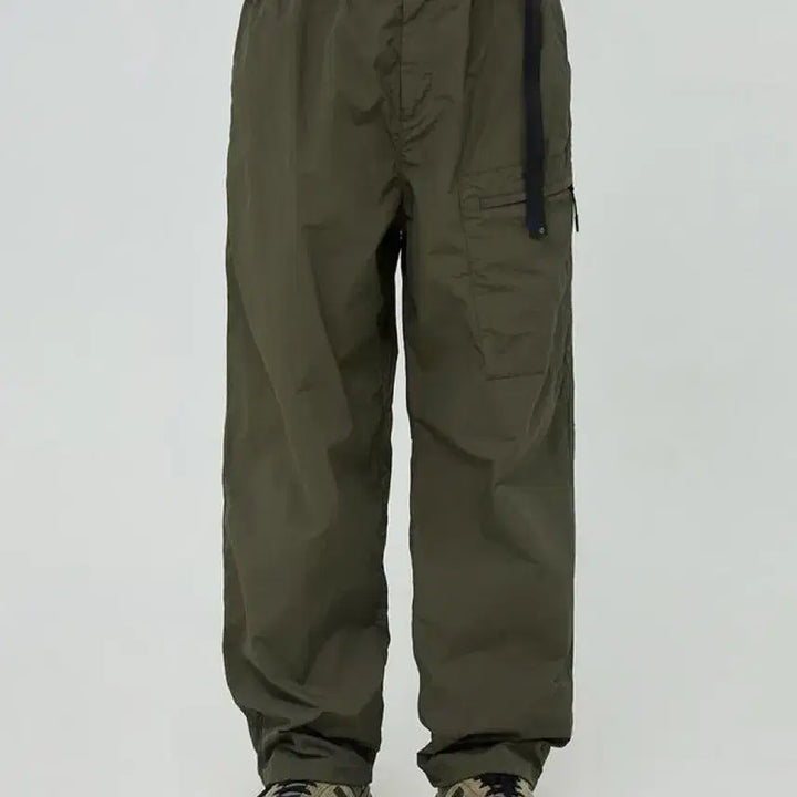 [BUNJANG] Moif SS25 Uniform Pants Olive Size 1 / 모이프 [SS25] 유니폼 팬츠 / 올리브 / Size 1