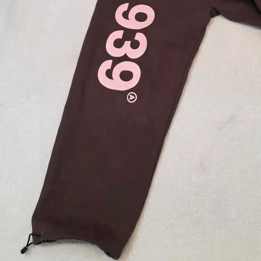 [BUNJANG] 939 Archive Bold Training Pants / '939' ARCHIVE BOLD [아카이브볼드] 트레이닝팬츠