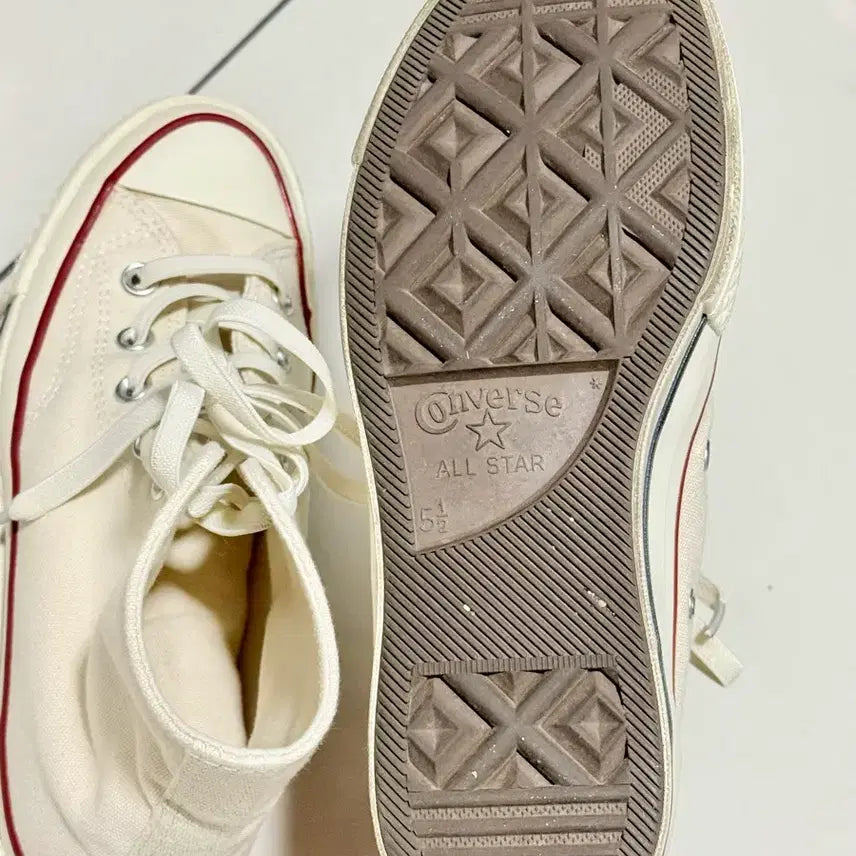 [BUNJANG] Converse Chuck 70 Classic Parchment Sneakers / 컨버스 척70 클래식 파치먼트 245