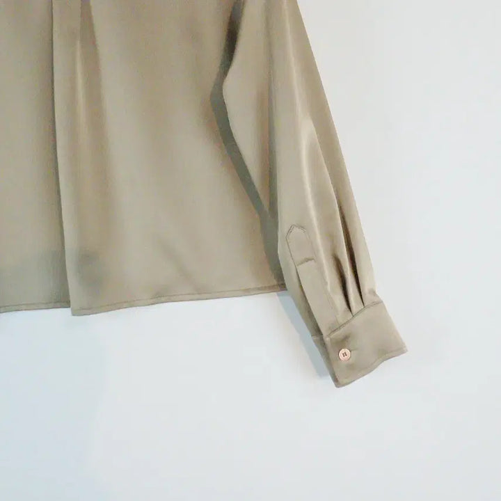 [BUNJANG] THE ABOUT Beige/Khaki Tone Crop Blouse S / THE ABOUT 베이지/카키톤 크롭 블라우스 S