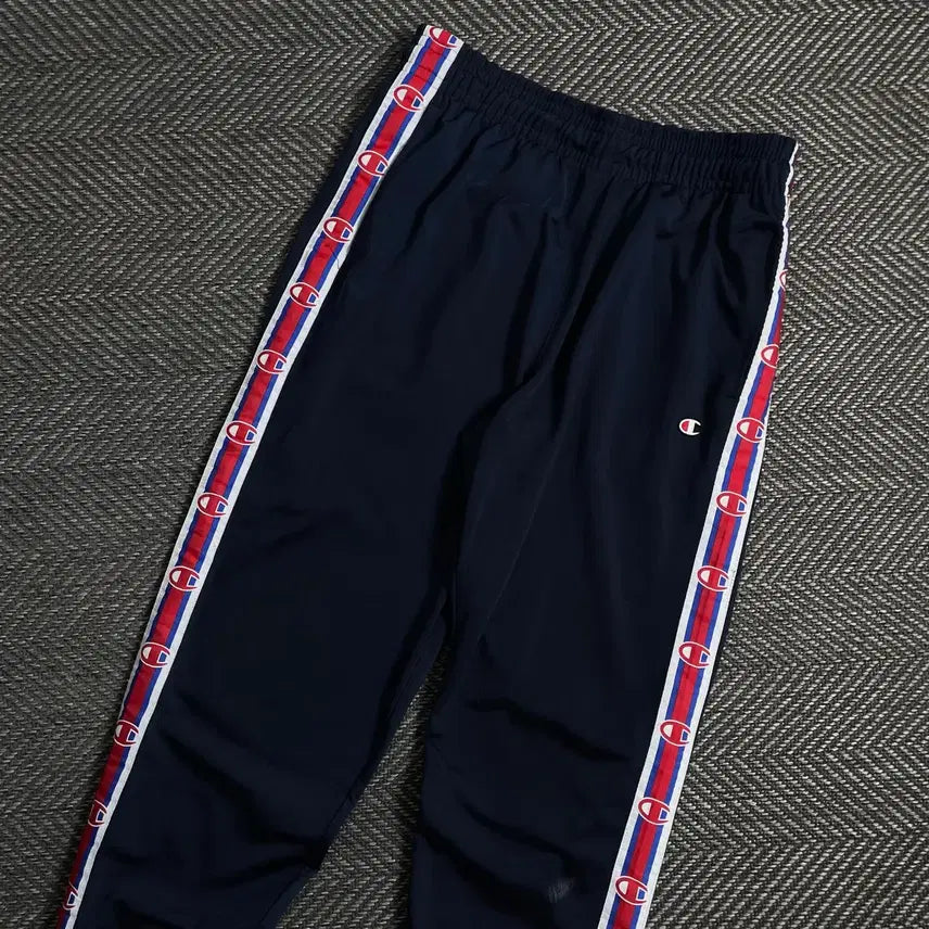 [BUNJANG] Champion Side Spellout Navy Track Pants / 챔피온 일판 사이드 스펠아웃 네이비 트랙 팬츠y 4544