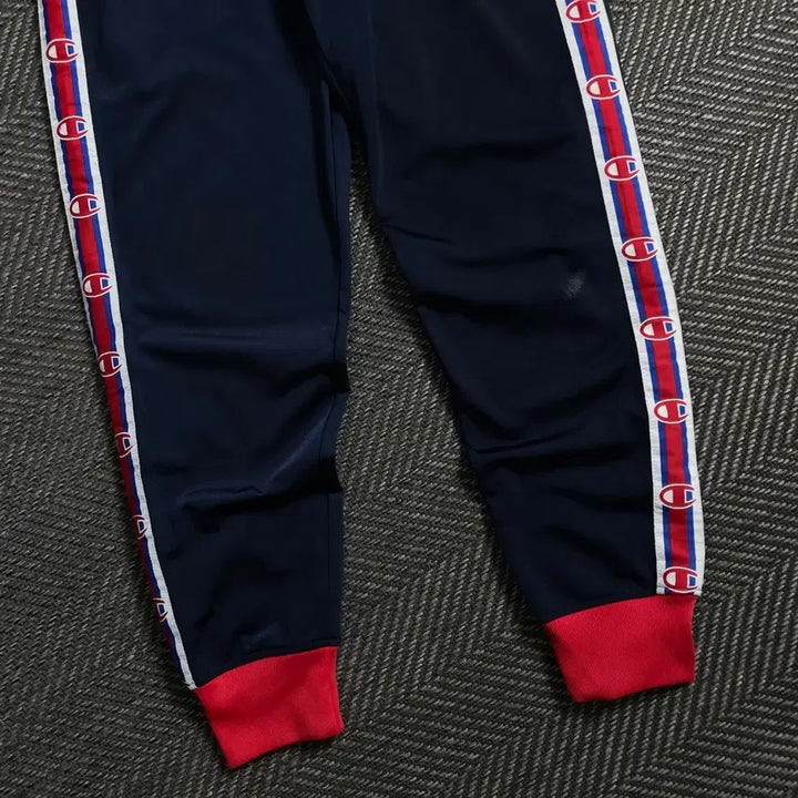 [BUNJANG] Champion Side Spellout Navy Track Pants / 챔피온 일판 사이드 스펠아웃 네이비 트랙 팬츠y 4544
