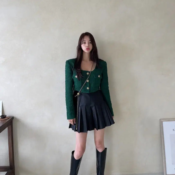 [BUNJANG] Tweed Crop Gold Button Jacket / 트위드 크롭 금장자켓 새상품